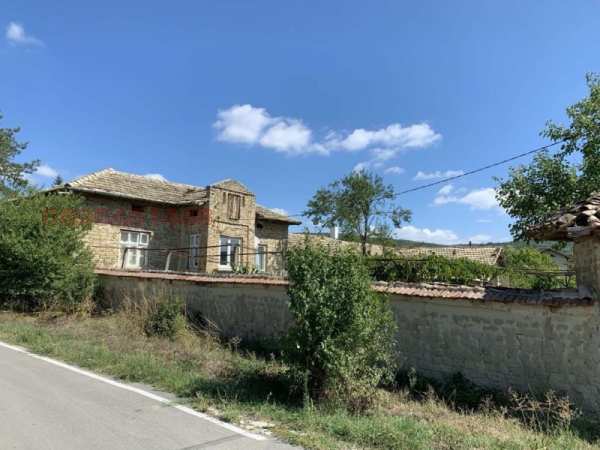 Продава къща, с. овчарово, област шумен