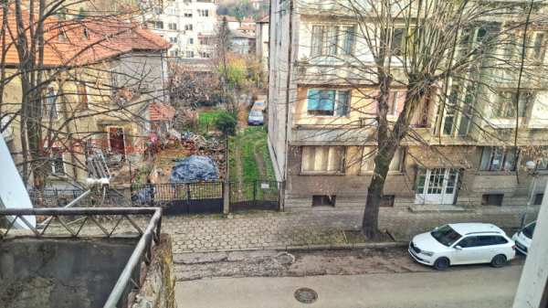 Продава  3-стаен гр. Троян, област Ловеч
      74 кв.м