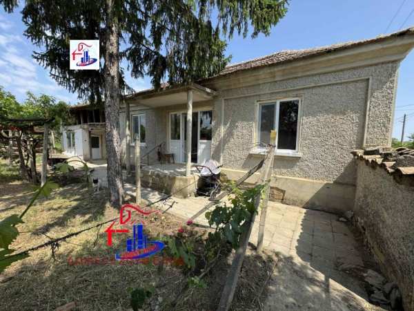 Продава къща, с. златар, област шумен