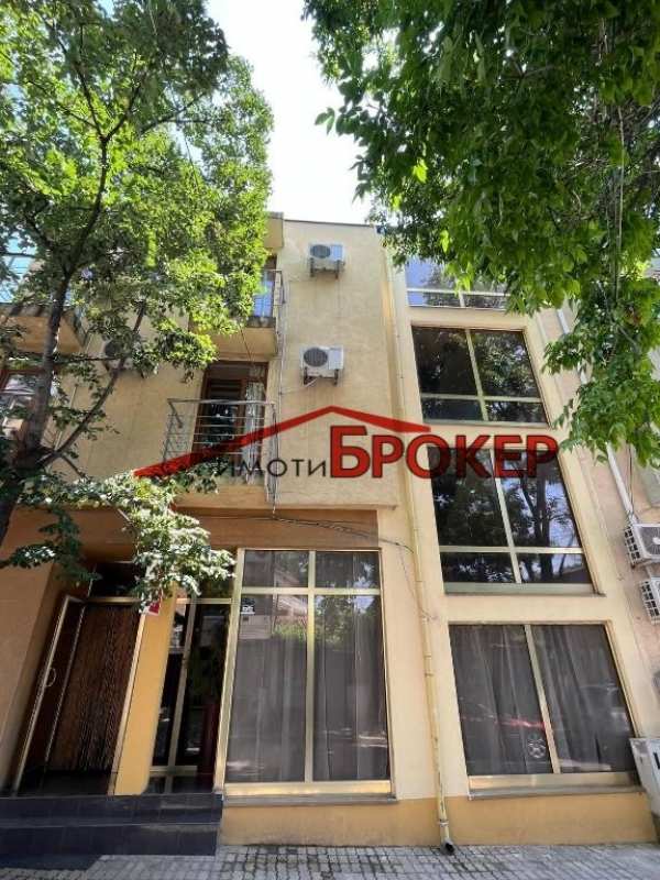 Продава хотел, гр. сливен, център