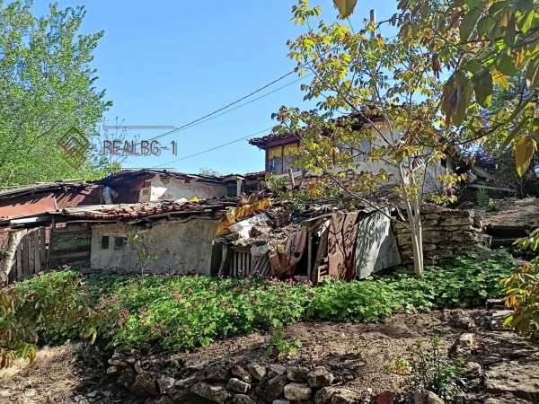 Продава парцел, гр. балчик, област добрич