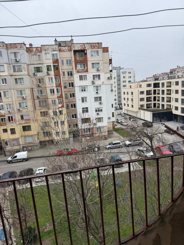 Продава 3-стаен, гр. пазарджик, устрем