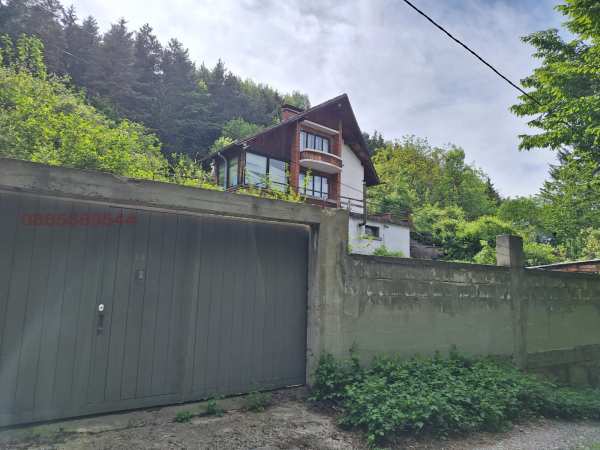 Продава къща, гр. софия, в.з.киноцентъра