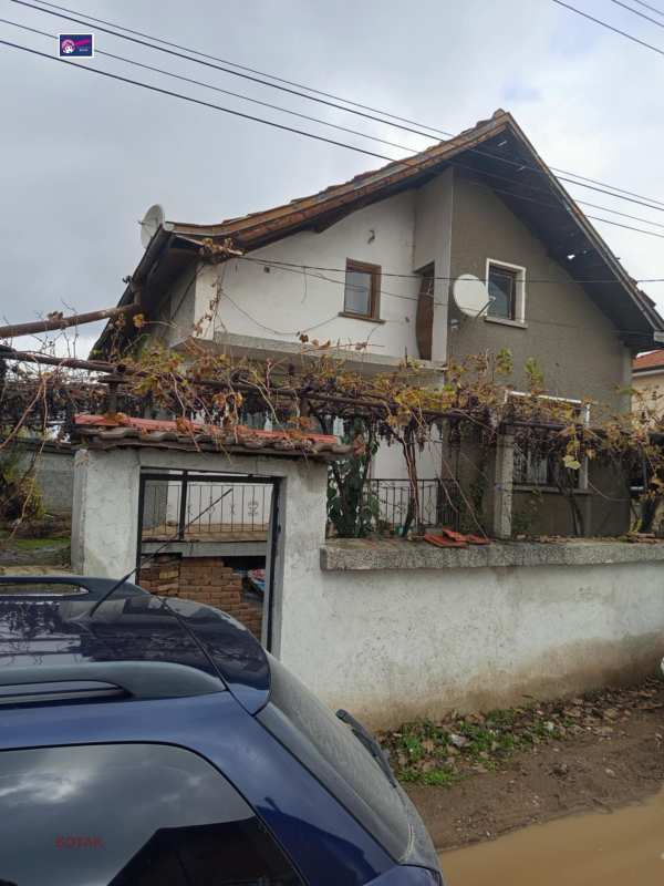 Продава къща, с. добровница, област пазарджик