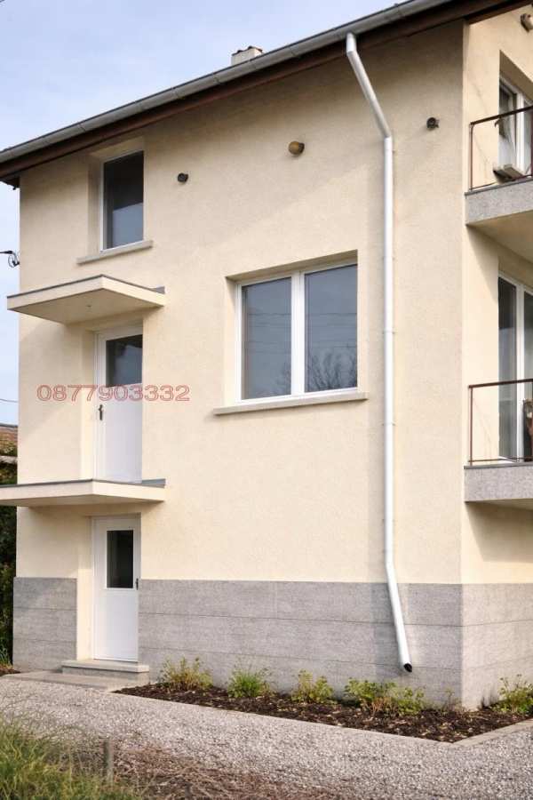 Продава  етаж от къща с. Загоре, област Стара Загора
      68 кв.м