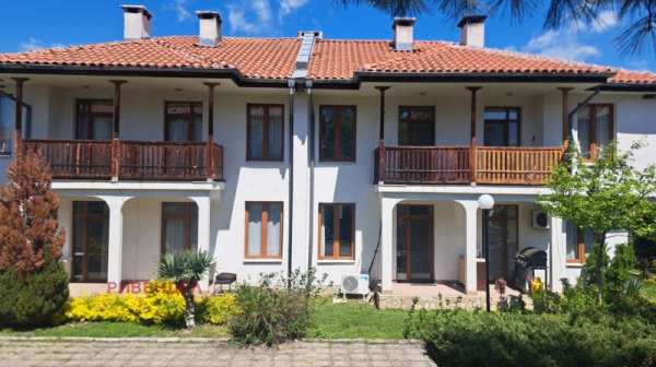 Продава вила, гр. долна баня, област софия област