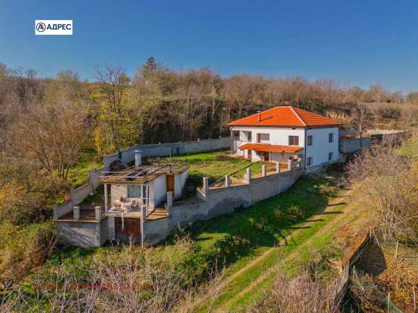 Продава къща, с. комарево, област плевен