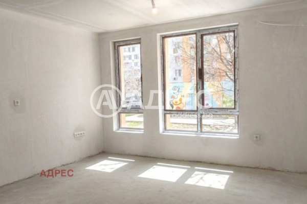 Продава 3-стаен, гр. варна, лятно кино тракия