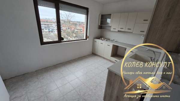 Продава 4-стаен, гр. хасково, дружба 1