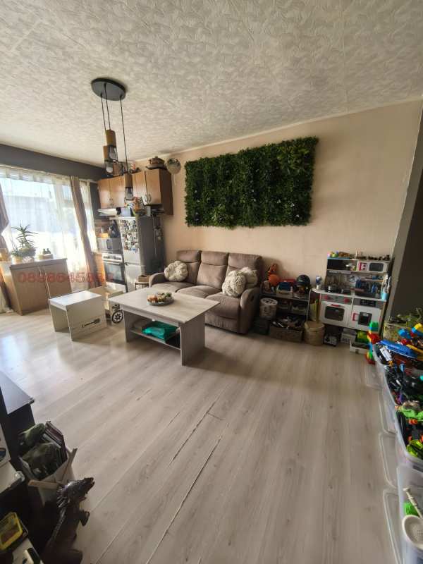 Продава 3-стаен, гр. шумен, 5-ти полк