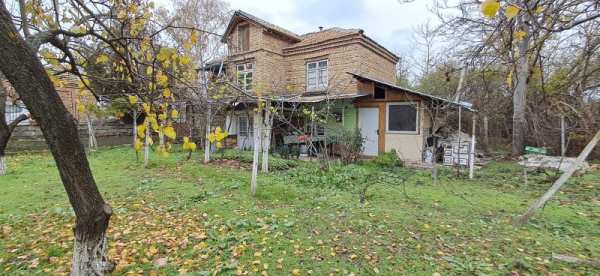 Продава къща, гр. плиска, област шумен