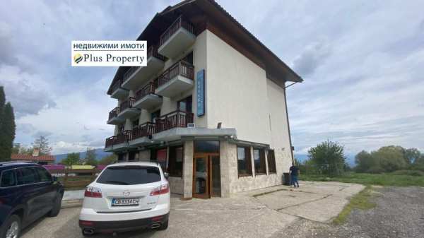 Продава  хотел гр. Банско, област Благоевград
      750 кв.м