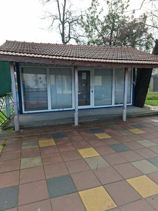 Продава офис, гр. момчилград, област кърджали