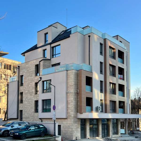 Продава 4-стаен, гр. велико търново, център