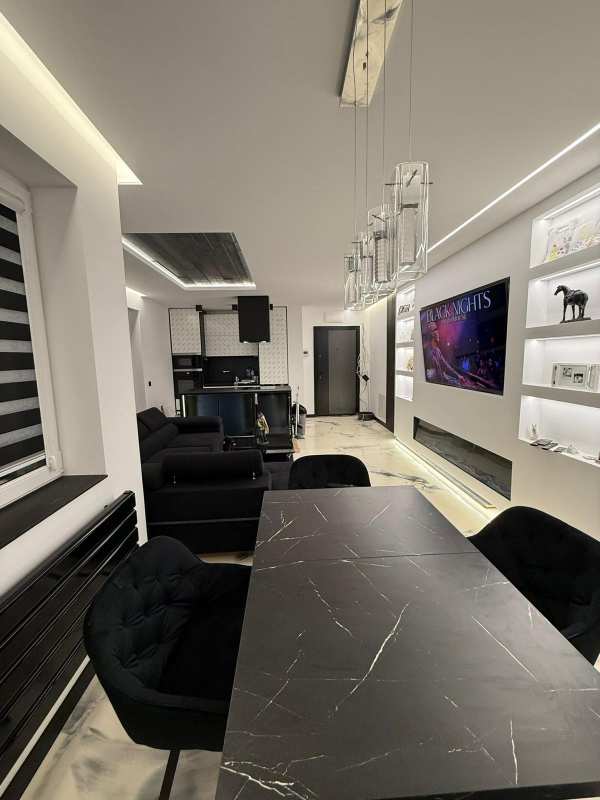 Продава 3-стаен, гр. плевен, широк център