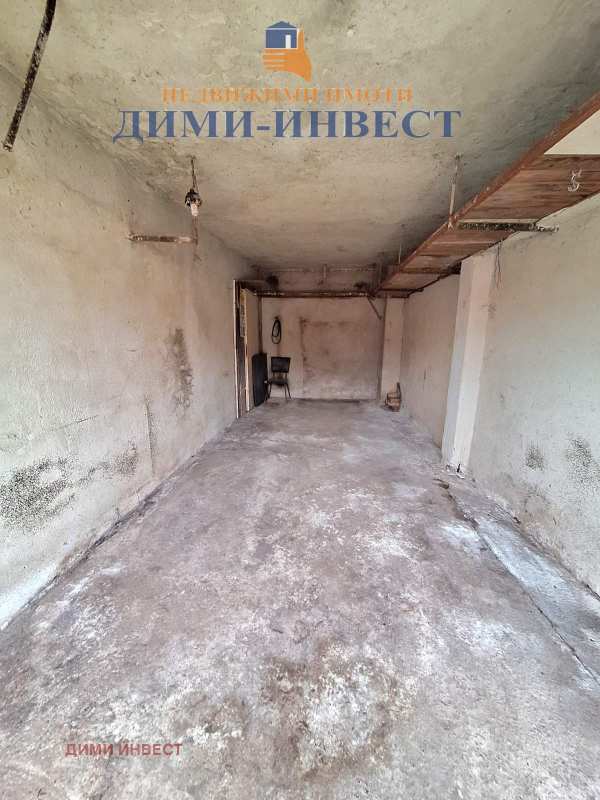 Продава гараж, паркомясто, гр. добрич, дружба 3