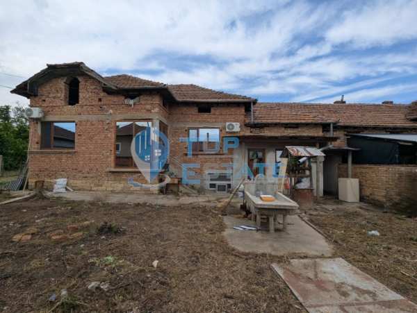 Продава къща, с. караисен, област велико търново