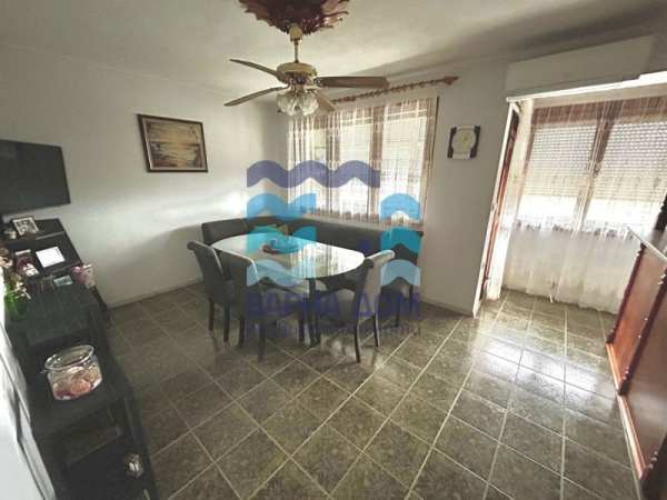 Продава  3-стаен град Добрич, Добротица - Варненска
      98 кв.м