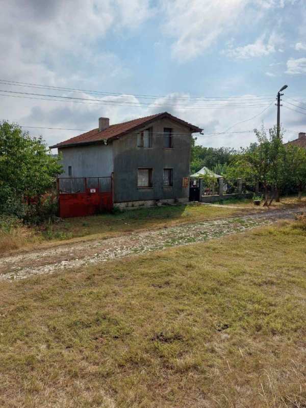 Продава къща, с. брестовене, област разград