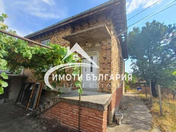 Продава къща, гр. карлово, област пловдив