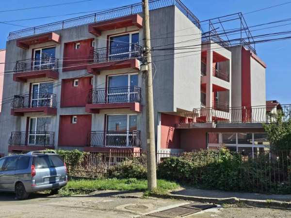 Продава  хотел гр. Обзор, област Бургас
      841 кв.м