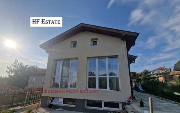 Продава  къща гр. Бяла, област Варна
      203 кв.м
