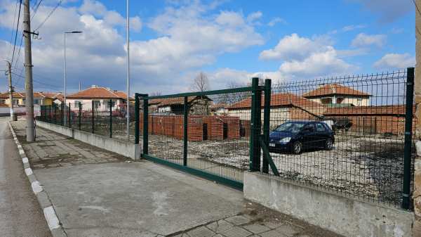 Продава парцел, с. искра, област пловдив