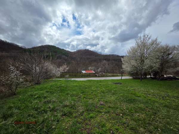 Продава парцел, с. орешак, област ловеч