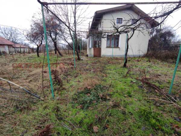 Продава къща, с. новаково, област варна