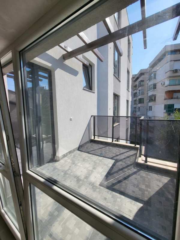 Продава 4-стаен, гр. плевен, идеален център