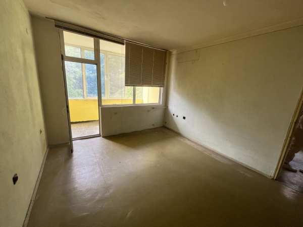 Продава 4-стаен, гр. казанлък, област стара загора