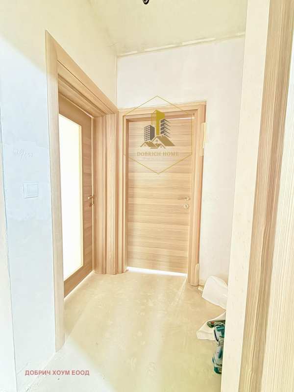 Продава 4-стаен, гр. добрич, център