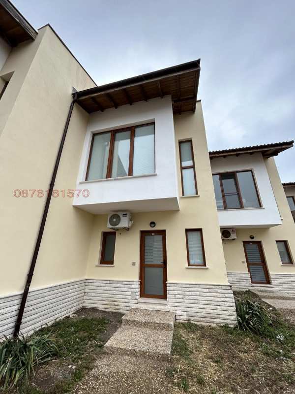 Продава къща, гр. балчик, област добрич