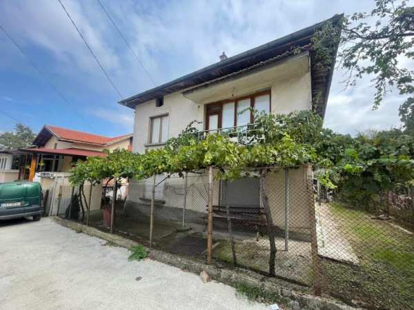 Продава къща, с. крупник, област благоевград