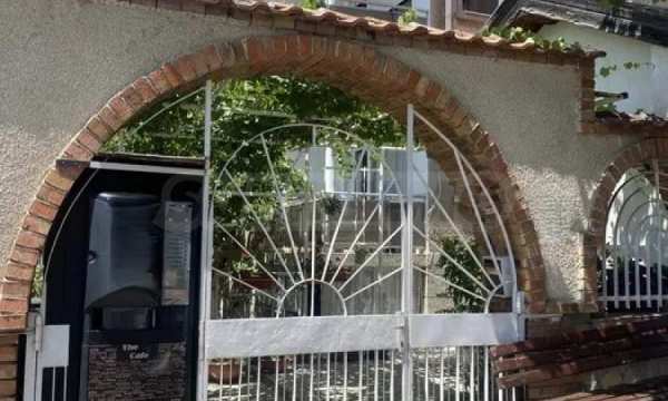 Продава къща, гр. свети влас, област бургас