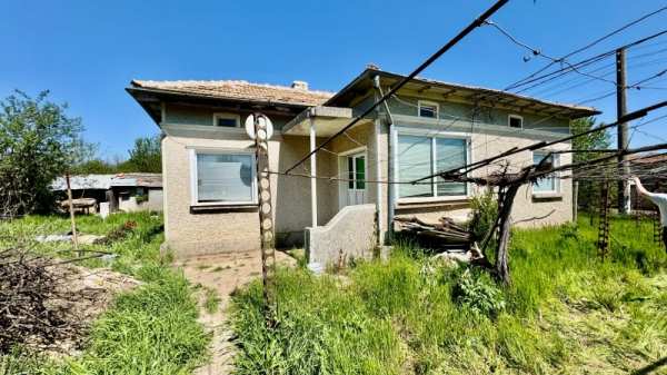 Продава  къща с. Пчеларово, област Добрич
      77 кв.м