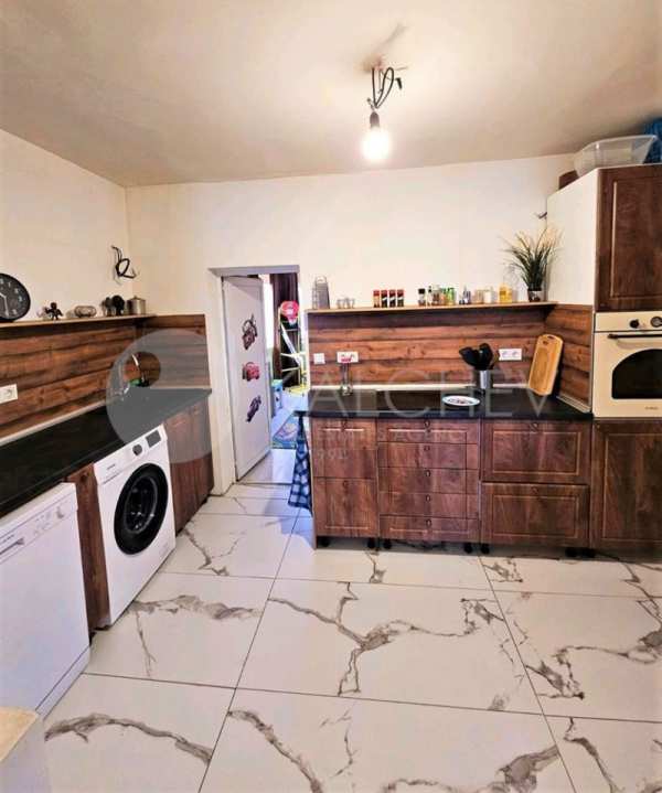 Продава къща, с. дъбрава, област добрич