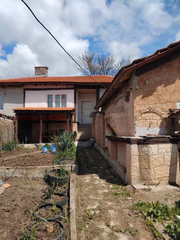 Продава къща, гр. панагюрище, област пазарджик