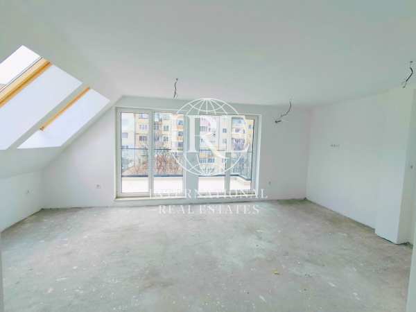 Продава 4-стаен, гр. варна, левски 1