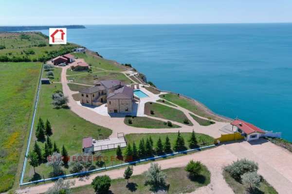 Продава хотел, гр. каварна, област добрич