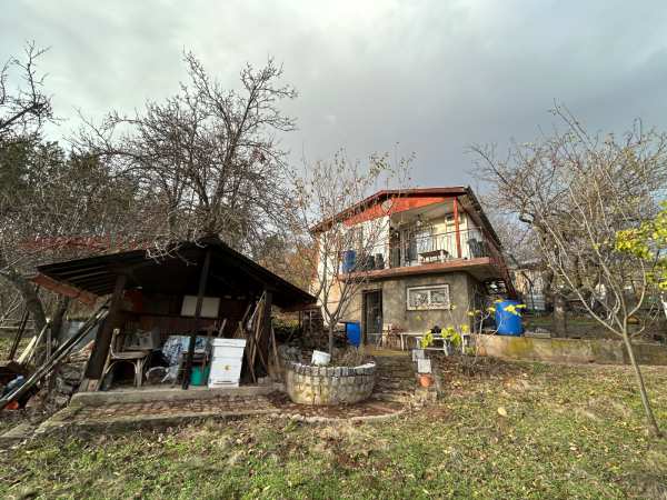 Продава къща, с. градец, област софия област