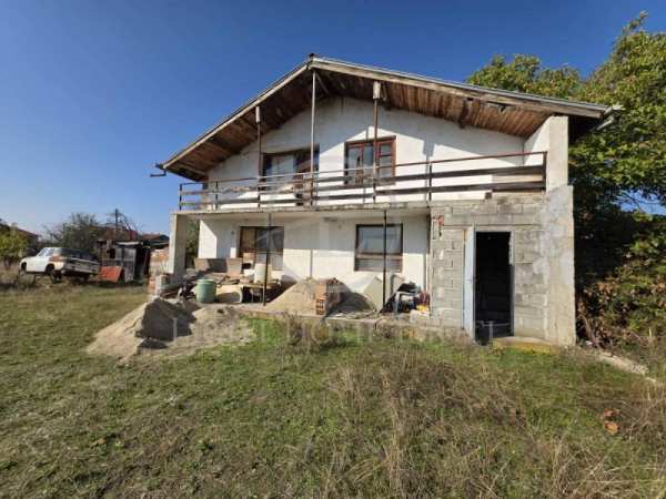 Продава къща, с. черноземен, област пловдив