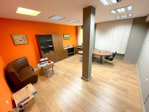 Продава 1-стаен, гр. варна, спортна зала