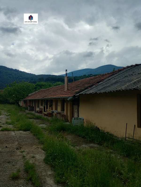 Продава бизнес имот, гр. сапарева баня, област кюстендил