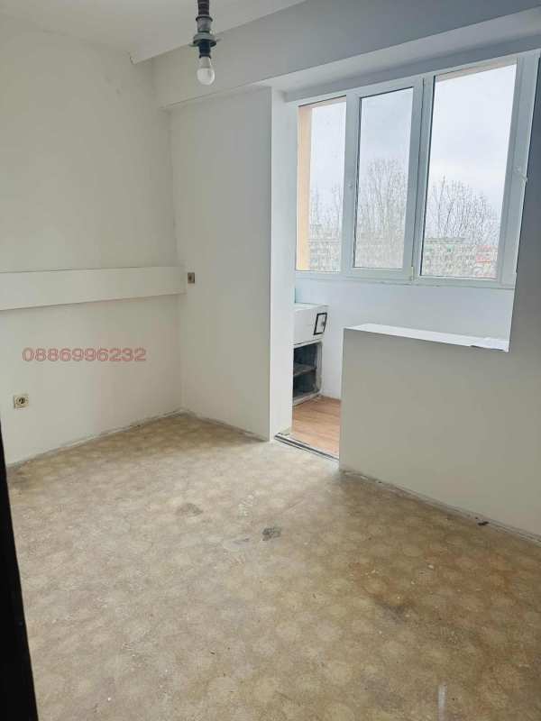 Продава 2-стаен, гр. пазарджик, център