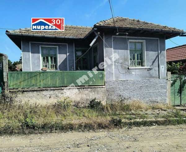 Продава къща, с. джулюница, област велико търново
