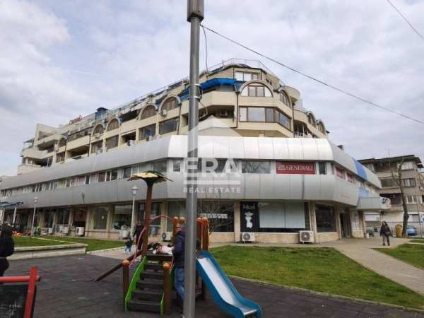 Продава магазин, гр. ямбол, център