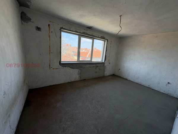 Продава 4-стаен, гр. плевен, идеален център