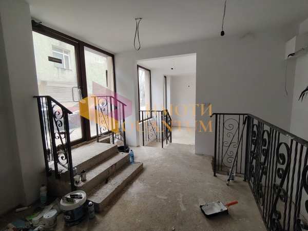 Продава офис, гр. варна, гръцка махала