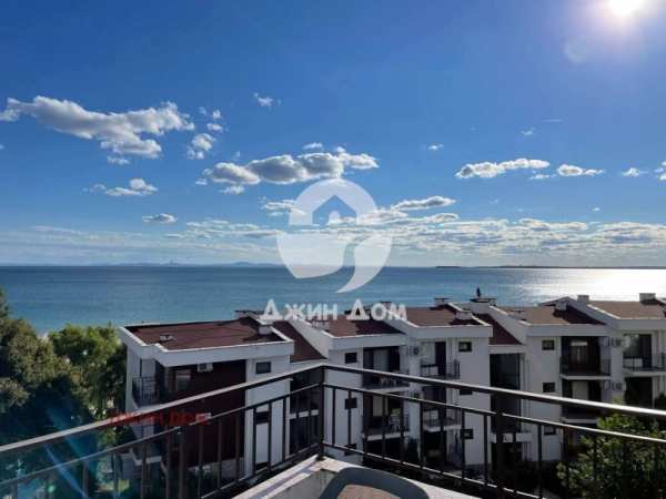 Продава  3-стаен к.к. Елените, област Бургас
      151 кв.м